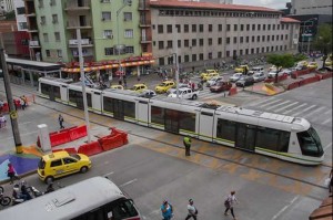 TRANVIA MEDELLIN CALLE COMERCIO