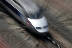 A French High Speed Train (TGV) made by French train maker Alstom arrives at Strasbourg's railway station April 25, 2014. France's government weighed in to the furore over the future of the country's struggling engineering group Alstom on Friday and the stock market regulator forced a suspension of trading in its shares pending a company statement. The French Economy minister expressed concern about the turbine and train maker's future after a report it was being considered for a takeover by U.S. conglomerate General Electric. Picture taken with a slow shutter speed and zoom lens.     REUTERS/Vincent Kessler (FRANCE - Tags: BUSINESS TRANSPORT POLITICS TPX IMAGES OF THE DAY)